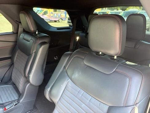 Used 2025 Ford Explorer ST-Line w/ Premium Package RWD image 15