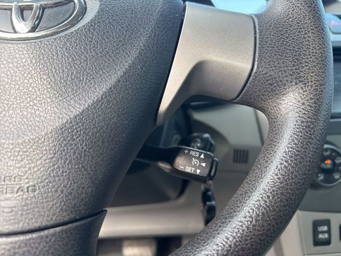 Used 2013 Toyota Corolla LE FWD image 8