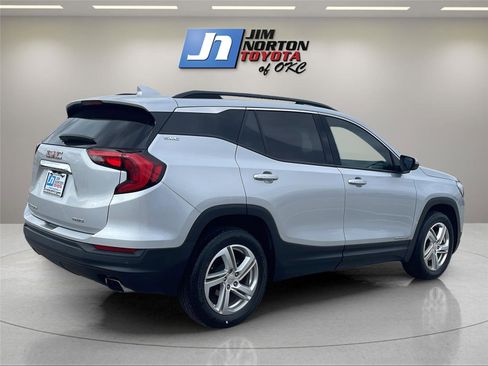 Used 2019 GMC Terrain SLE w/ Driver Convenience Package image 5