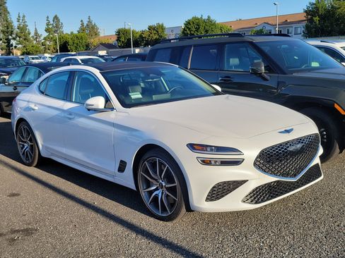 Used 2026 Genesis G70 2.5T Prestige image 3