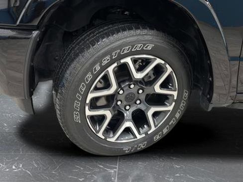 Used 2025 RAM 1500 Laramie w/ Sport Appearance Package AWD/4WD image 37
