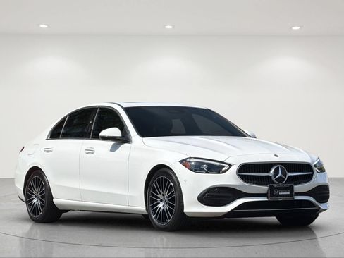 Used 2025 Mercedes-Benz C 300 Sedan image 7