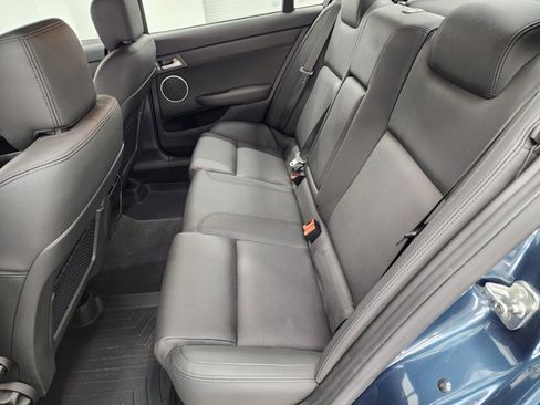 Used 2009 Pontiac G8 GT w/ Premium Package RWD image 9