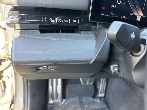 Certified 2024 BMW 530i w/ M Sport Package image 35