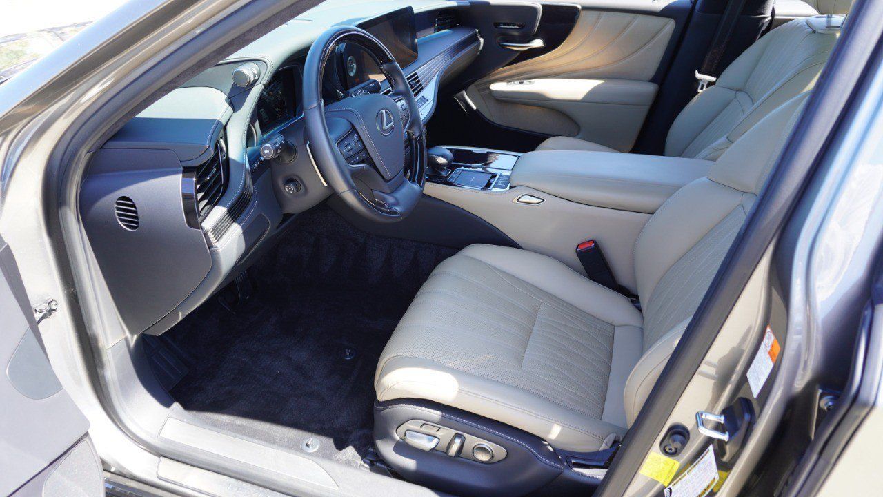 Certified 2022 Lexus LS 500 AWD w/ Interior Upgrade Package image 13