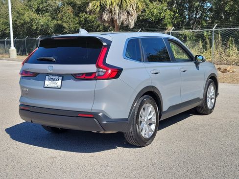 Used 2024 Honda CR-V EX image 10
