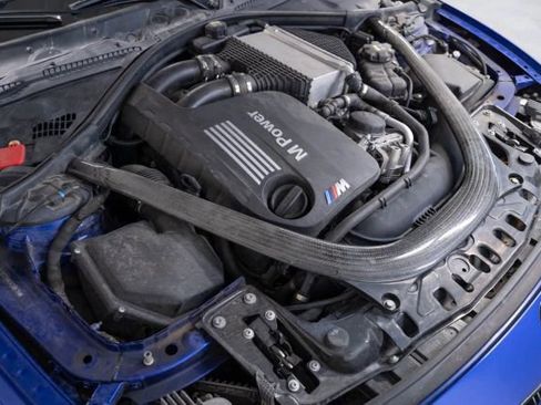 Used 2019 BMW M4 CS image 37