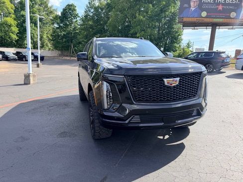 Used 2026 Cadillac Escalade Sport w/ Touring Package AWD/4WD image 6
