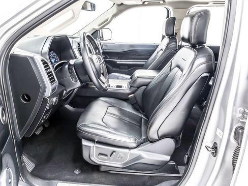 Used 2019 Ford Expedition Platinum RWD image 26