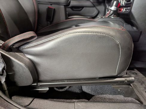 Used 2020 Jeep Wrangler Unlimited Rubicon image 15