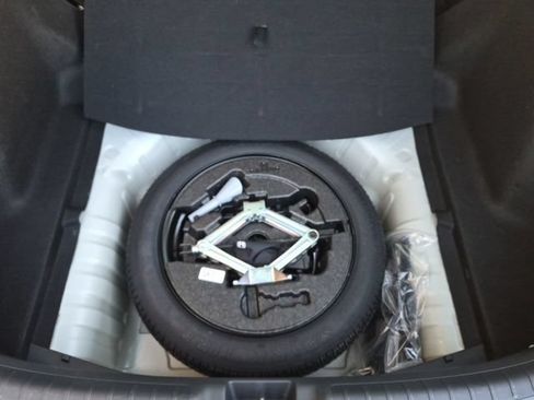 Certified 2024 Honda Civic EX-L image 38