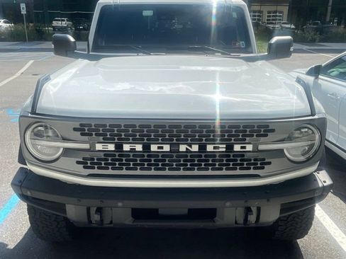 Used 2024 Ford Bronco Badlands AWD/4WD image 2