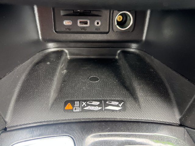 Certified 2024 Chevrolet Equinox Premier AWD/4WD image 25