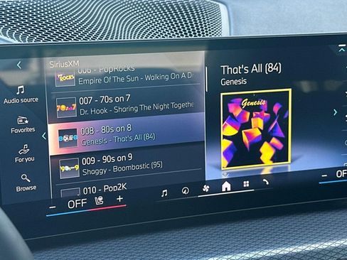 Used 2025 BMW 330i Sedan w/ Convenience Package image 22