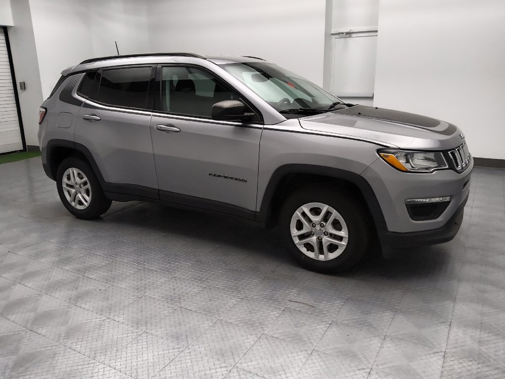 Used 2018 Jeep Compass Sport w/ Tech Group FWD image 11