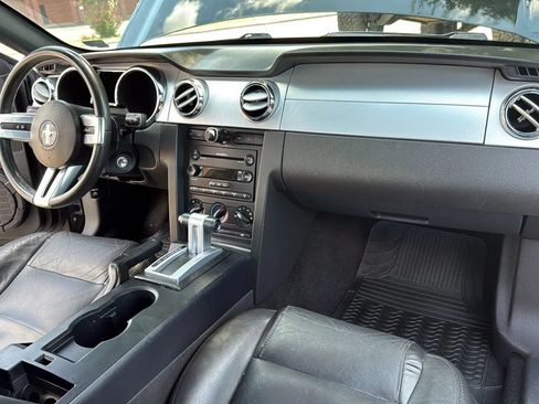 Used 2006 Ford Mustang Coupe RWD image 22