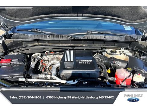 Used 2024 GMC Sierra 1500 AT4 w/ Technology Package AWD/4WD image 8
