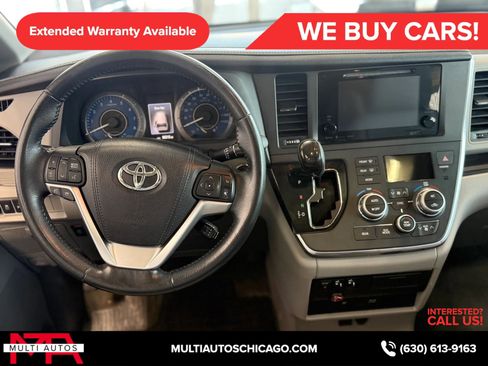 Used 2016 Toyota Sienna XLE Premium image 21