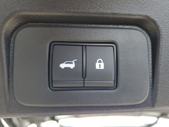 Certified 2026 Nissan Rogue SV FWD image 7