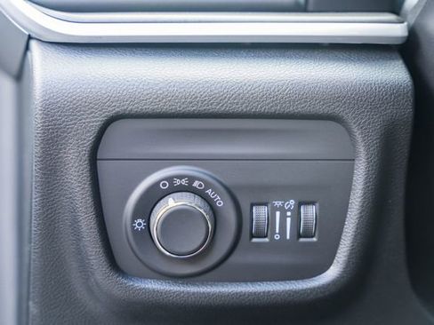 New 2026 Jeep Grand Cherokee L 4WD image 46