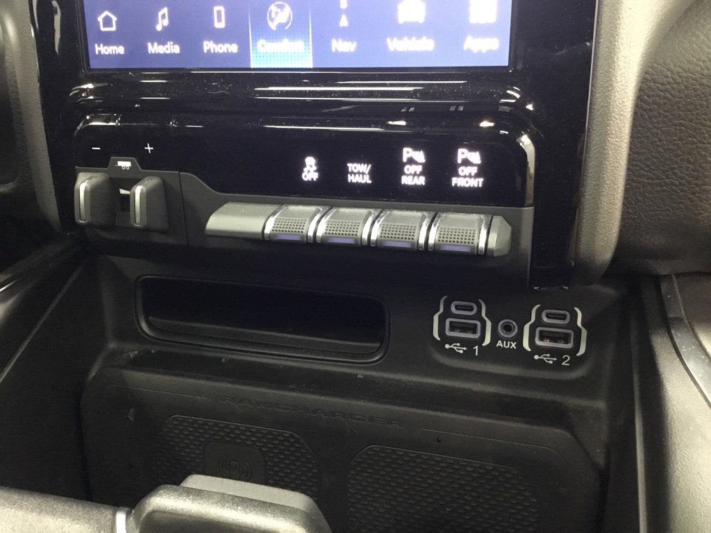Used 2024 RAM 1500 Laramie AWD/4WD image 27
