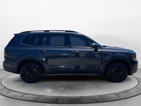 Used 2025 Kia Telluride AWD image 2