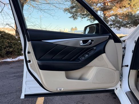 Used 2014 INFINITI Q50 Premium w/ Navigation Package image 16
