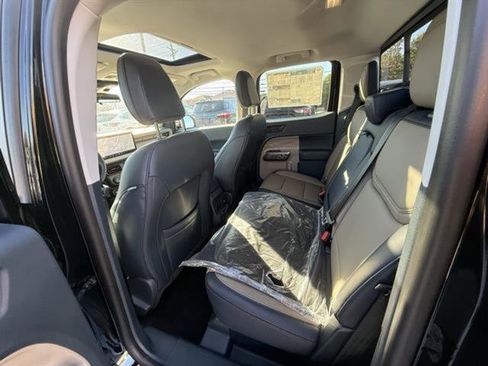 New 2025 Ford Maverick Lariat image 21