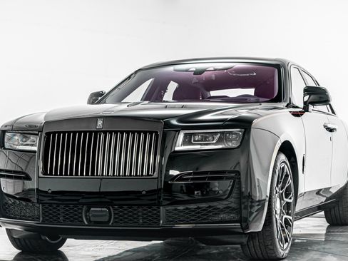 Used 2023 Rolls-Royce Ghost Black Badge w/ Black Badge Ghost Package AWD/4WD image 5