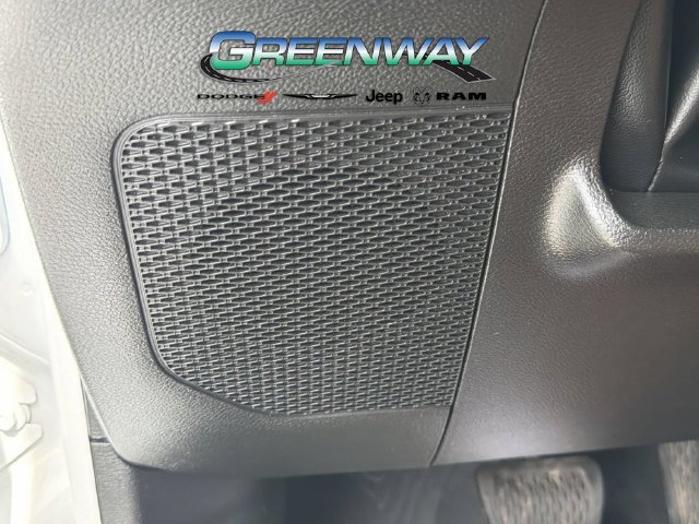 Used 2022 Jeep Wrangler Unlimited Sahara w/ Cold Weather Group AWD/4WD image 16