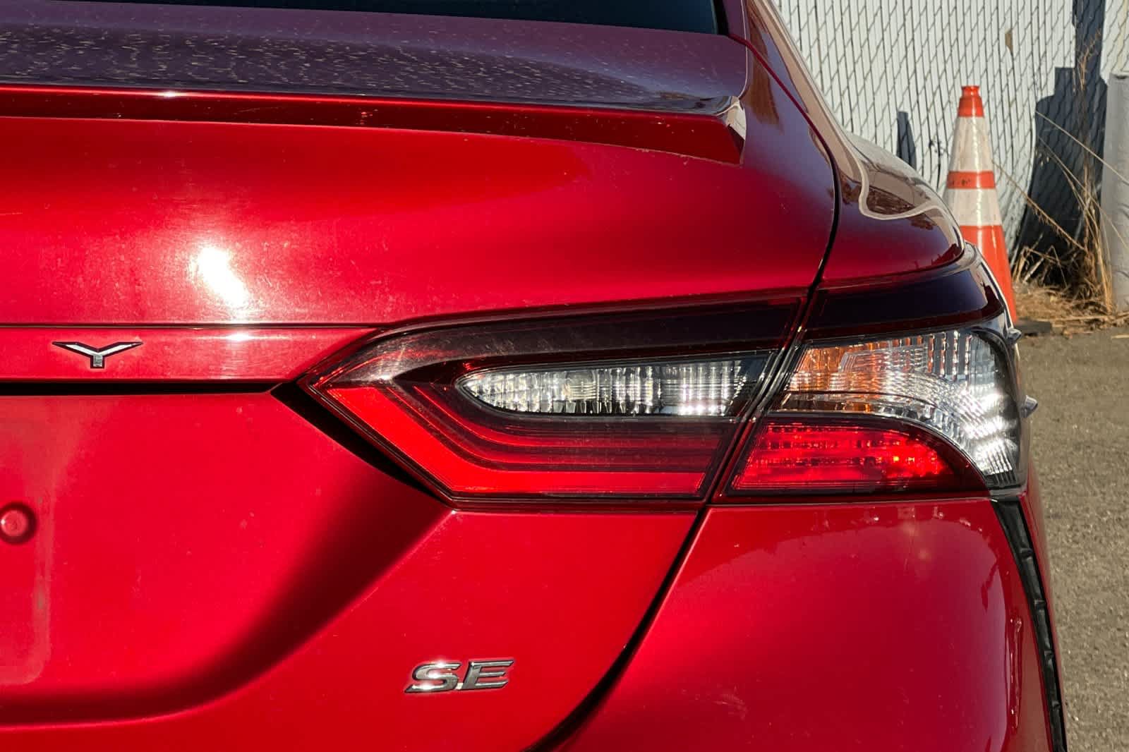 Used 2021 Toyota Camry SE FWD image 21