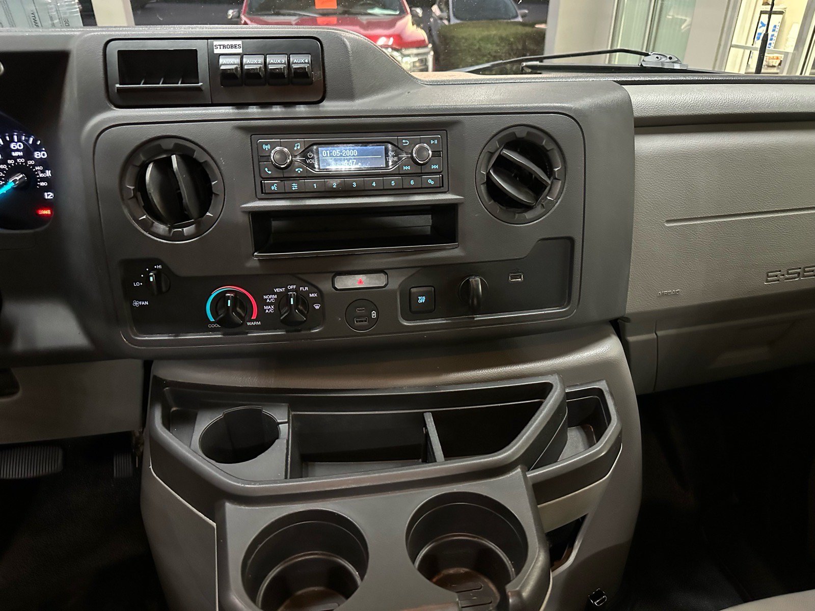 Certified 2024 Ford E-350 and Econoline 350 Super Duty w/ Power Windows & Locks Group RWD image 31
