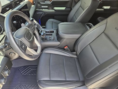 Used 2023 GMC Sierra 1500 Denali w/ Denali Reserve Package RWD image 5