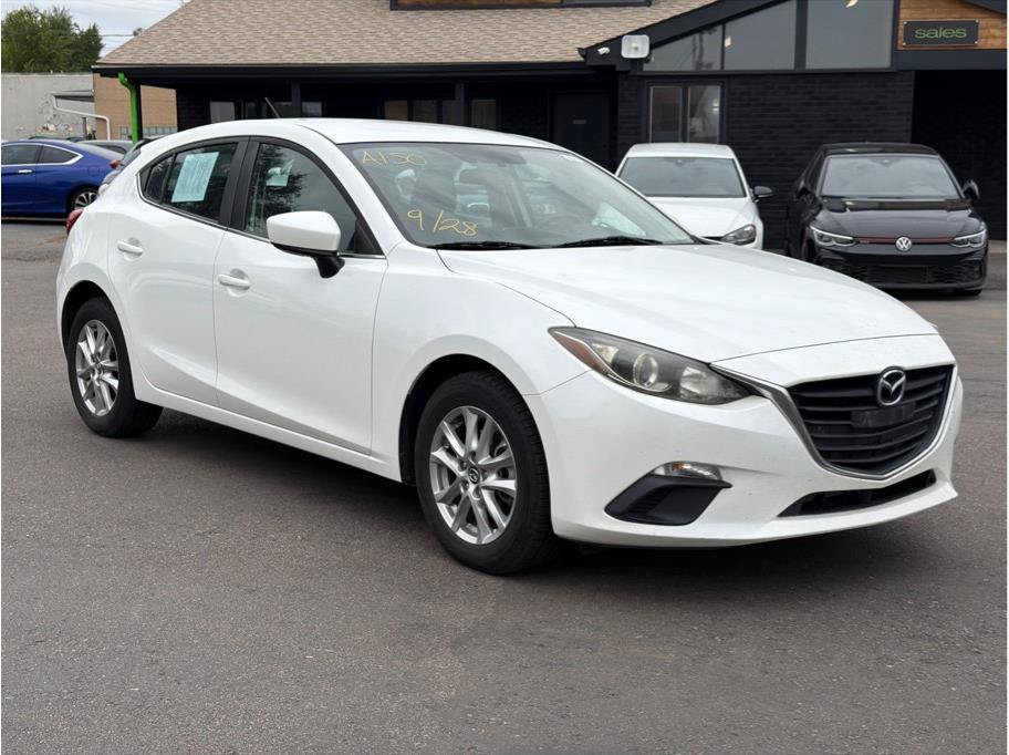 Used 2016 MAZDA MAZDA3 i Sport w/ Preferred Equipment Package FWD image 3