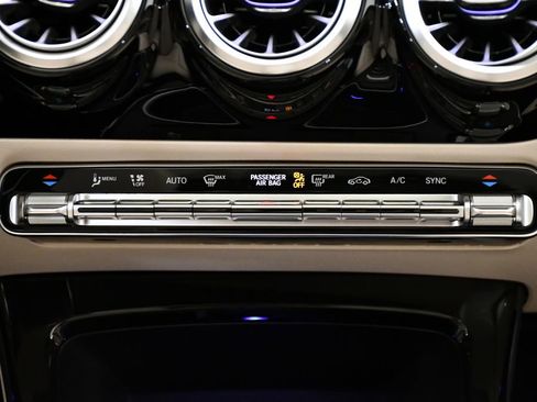 Used 2023 Mercedes-Benz CLA 250 CLA 250 image 28