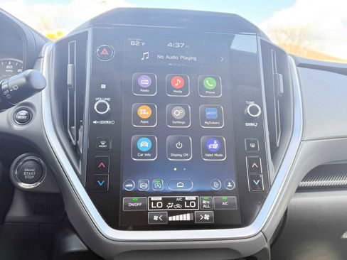 Used 2025 Subaru Crosstrek 2.0i Premium image 23