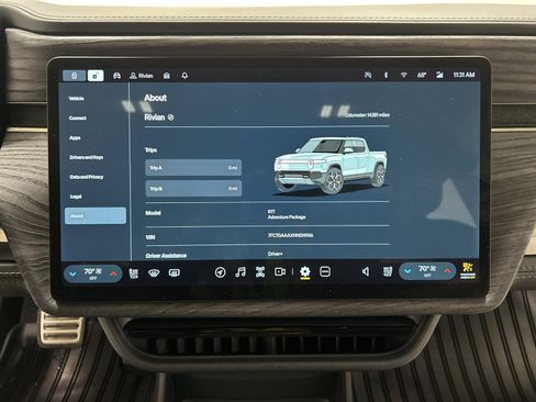 Used 2022 Rivian R1T Adventure image 27