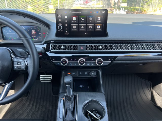 Used 2025 Honda Civic Sport image 19