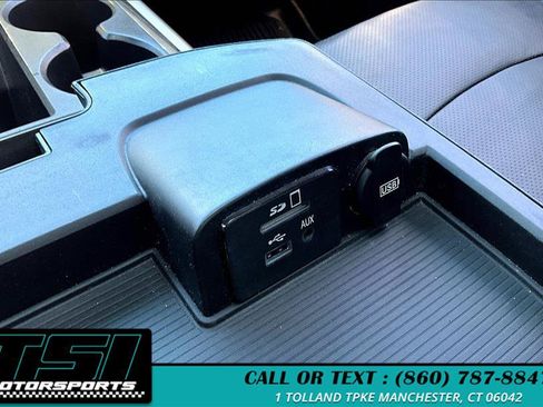 Used 2014 RAM 2500 Laramie w/ Protection Group AWD/4WD image 33