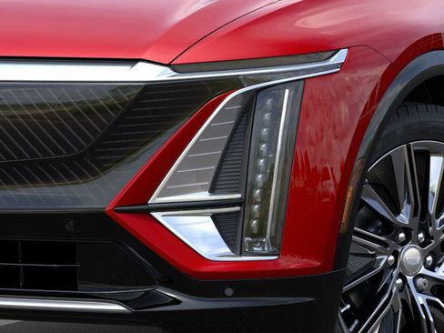 New 2025 Cadillac Lyriq Luxury image 10