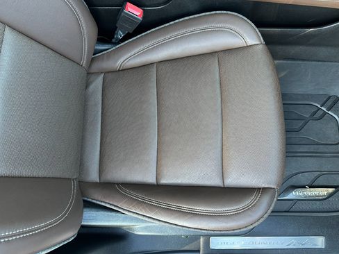 Used 2022 Chevrolet Tahoe High Country image 35