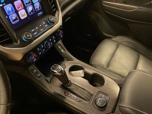 Used 2019 GMC Acadia SLT w/ Black Edition AWD/4WD image 13