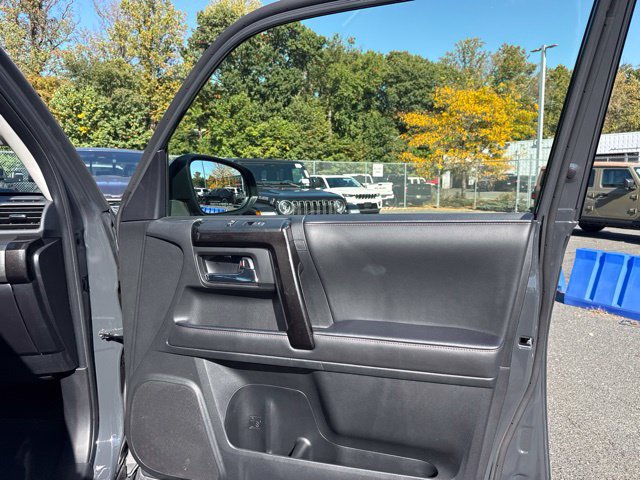 Used 2024 Toyota 4Runner TRD Off-Road Premium w/ Off Road Premium Plus Package AWD/4WD image 38