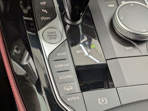 Certified 2025 BMW X4 xDrive30i w/ Premium Package image 26