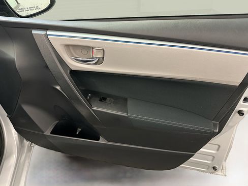 Used 2014 Toyota Corolla LE image 32