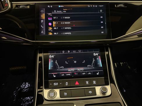 Used 2025 Audi Q7 2.0T Premium w/ Convenience Plus Package image 23