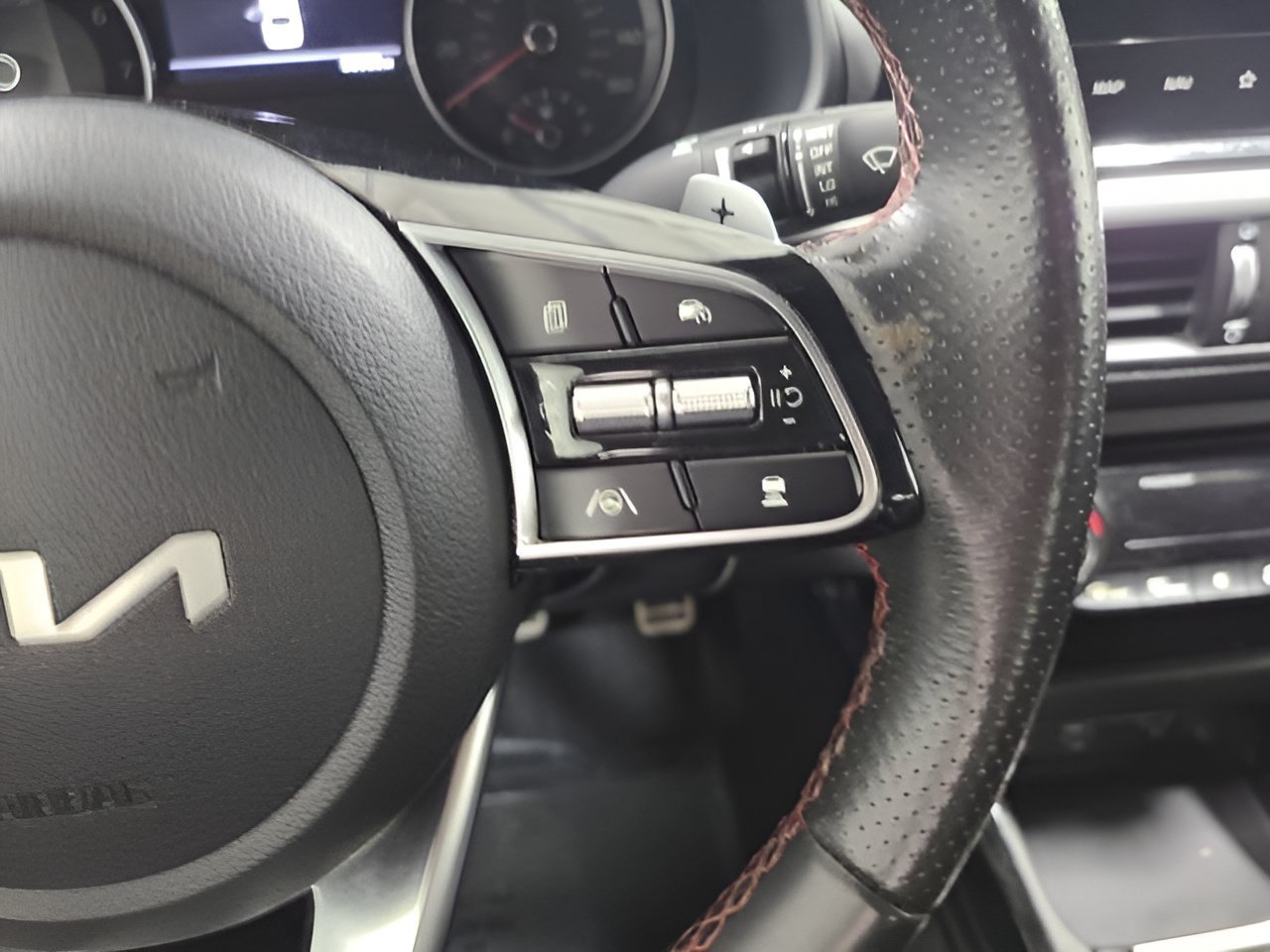 Used 2024 Kia Forte GT FWD image 24