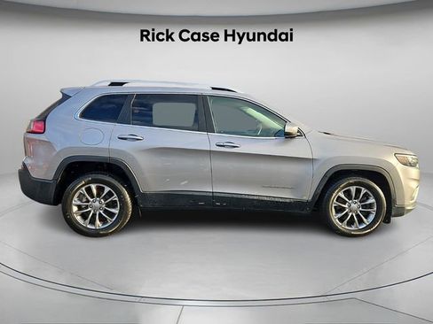 Used 2019 Jeep Cherokee Latitude Plus image 4