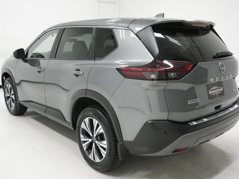 Used 2023 Nissan Rogue SV FWD image 6