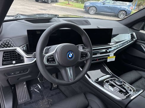 New 2026 BMW X5 xDrive50e w/ Executive Package image 21